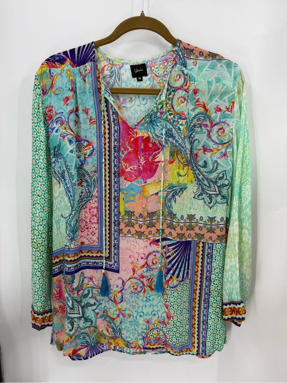 SHANA silk viscose blend  Multi-Color Printed V-Neck Tunic M